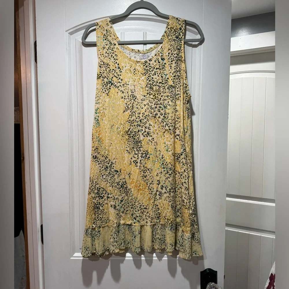 LOGO Layers Ruffle Tank - Picture 2 of 3